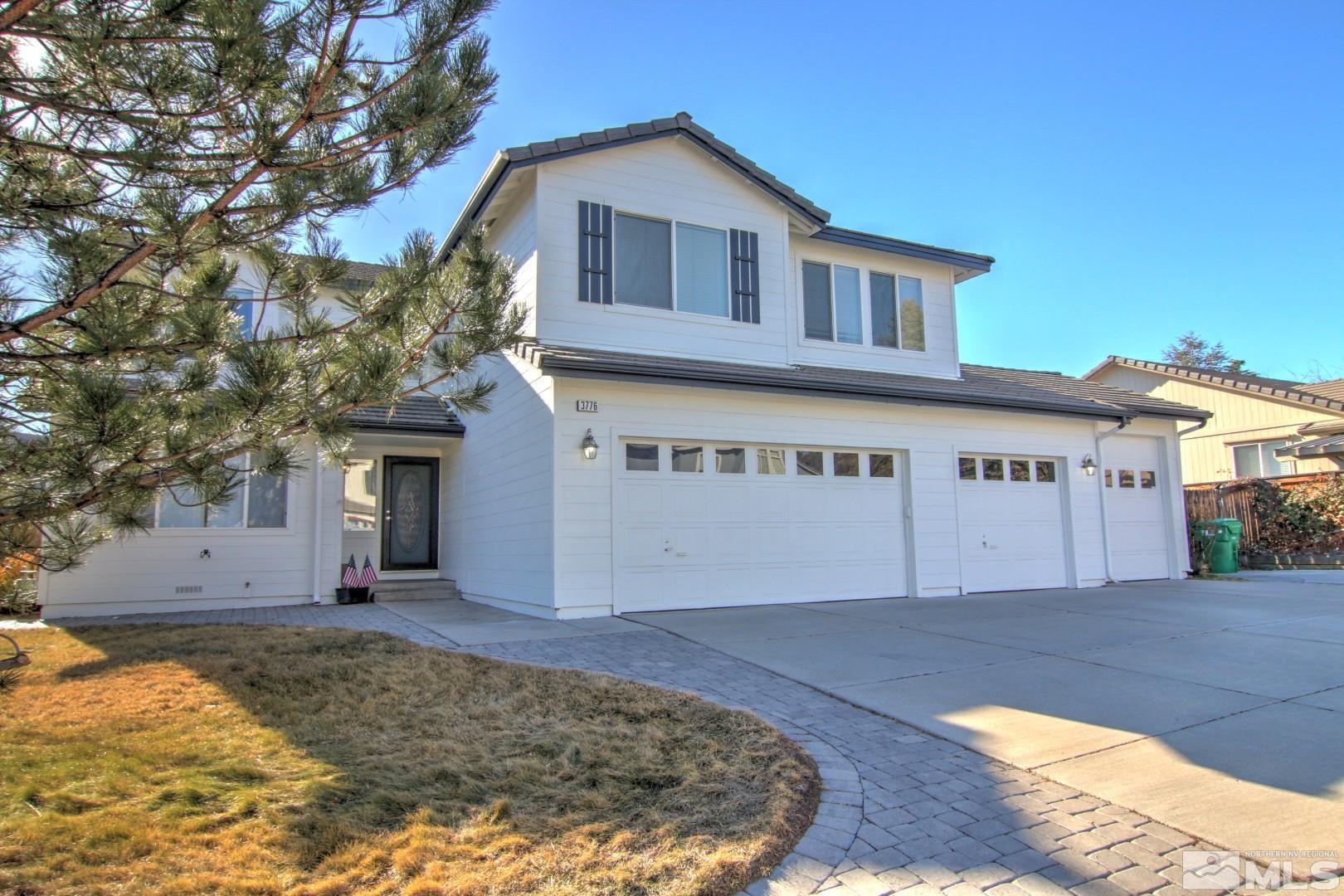 3776 Bellingham Dr Property Photo 1