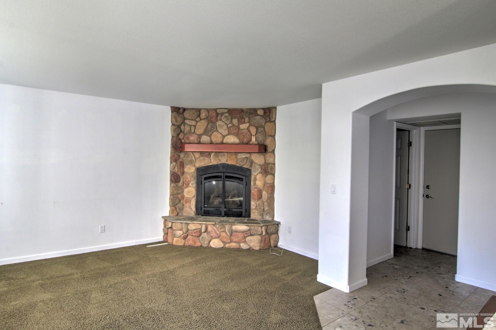 3776 Bellingham Dr Property Photo 7