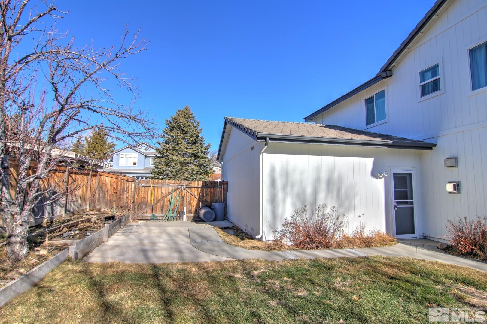 3776 Bellingham Dr Property Photo 27
