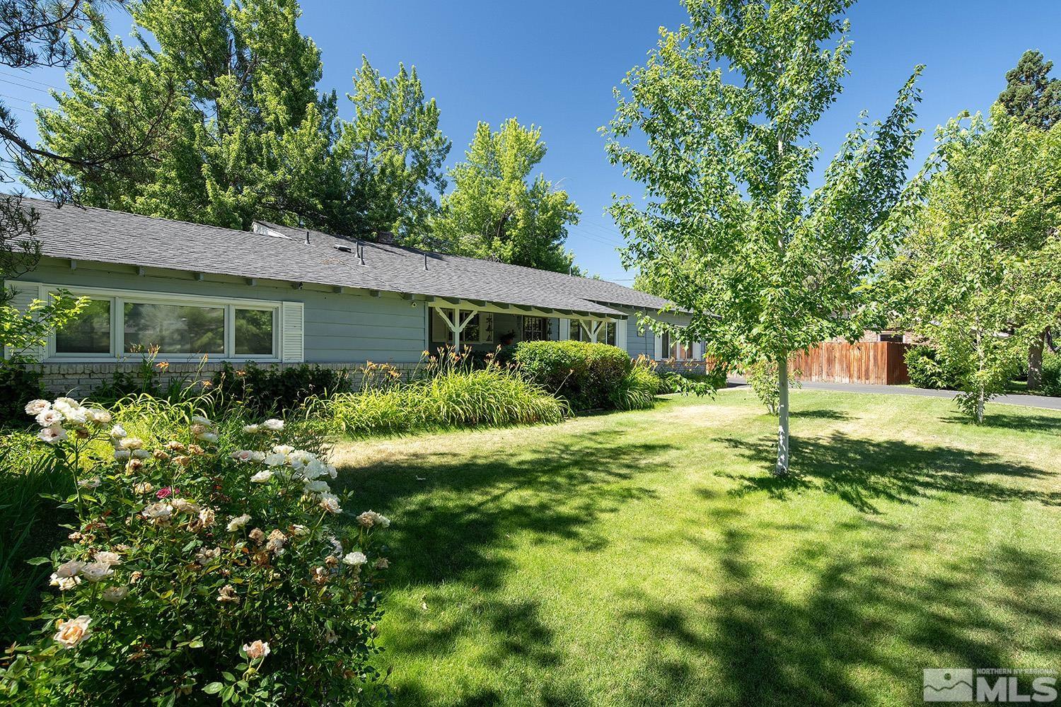 1360 Dartmouth Dr. Property Photo 2