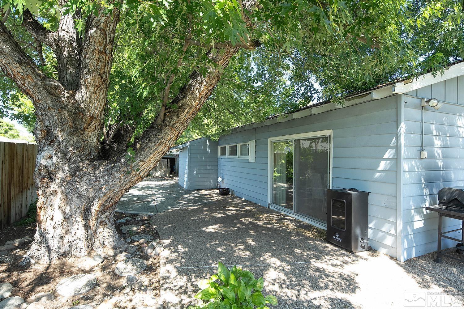 1360 Dartmouth Dr. Property Photo 31