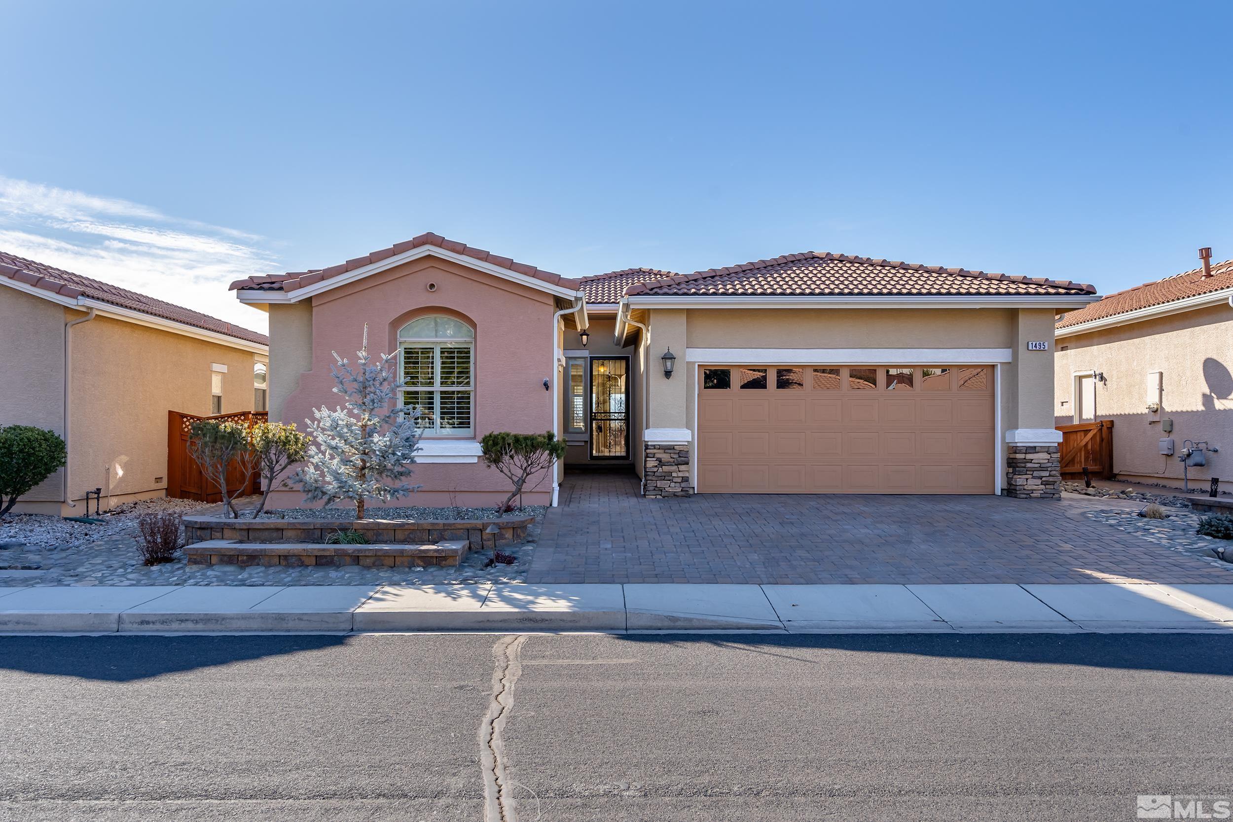 1495 Veneto Dr Property Photo