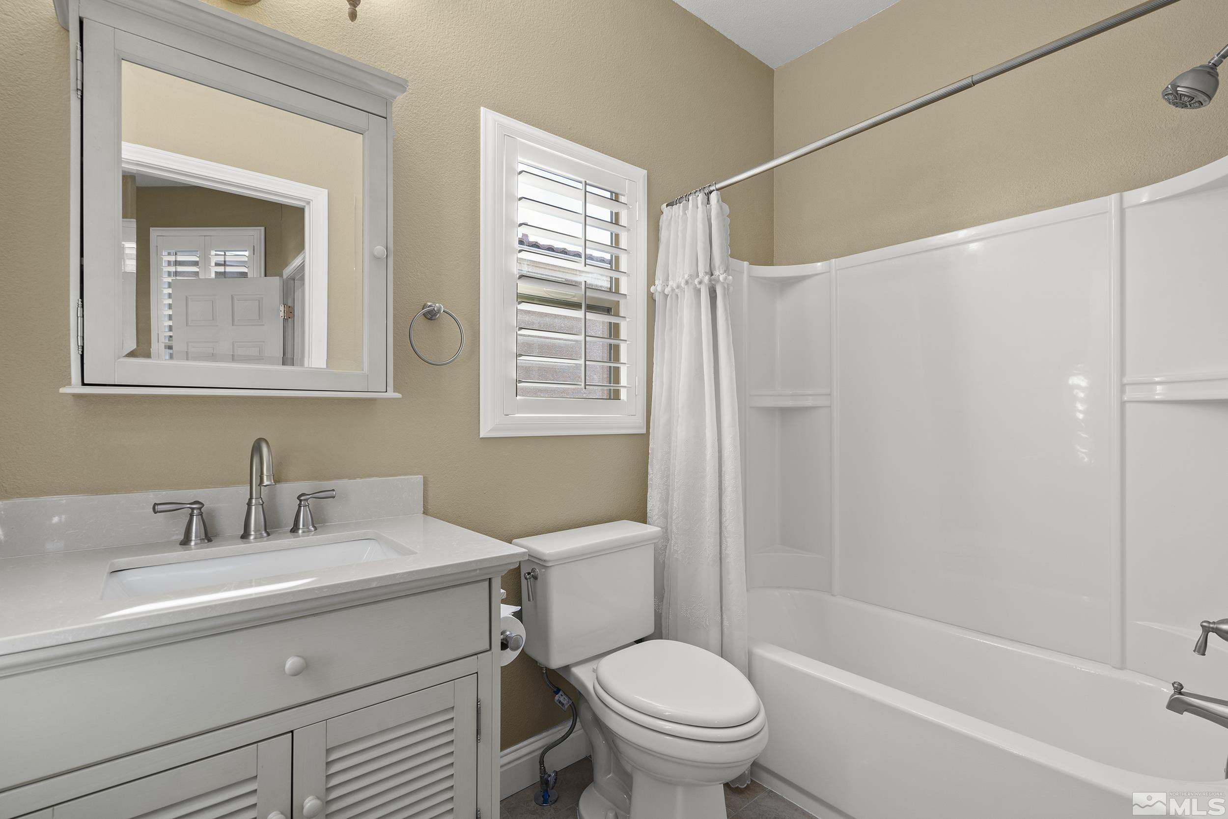1495 Veneto Dr Property Photo 15