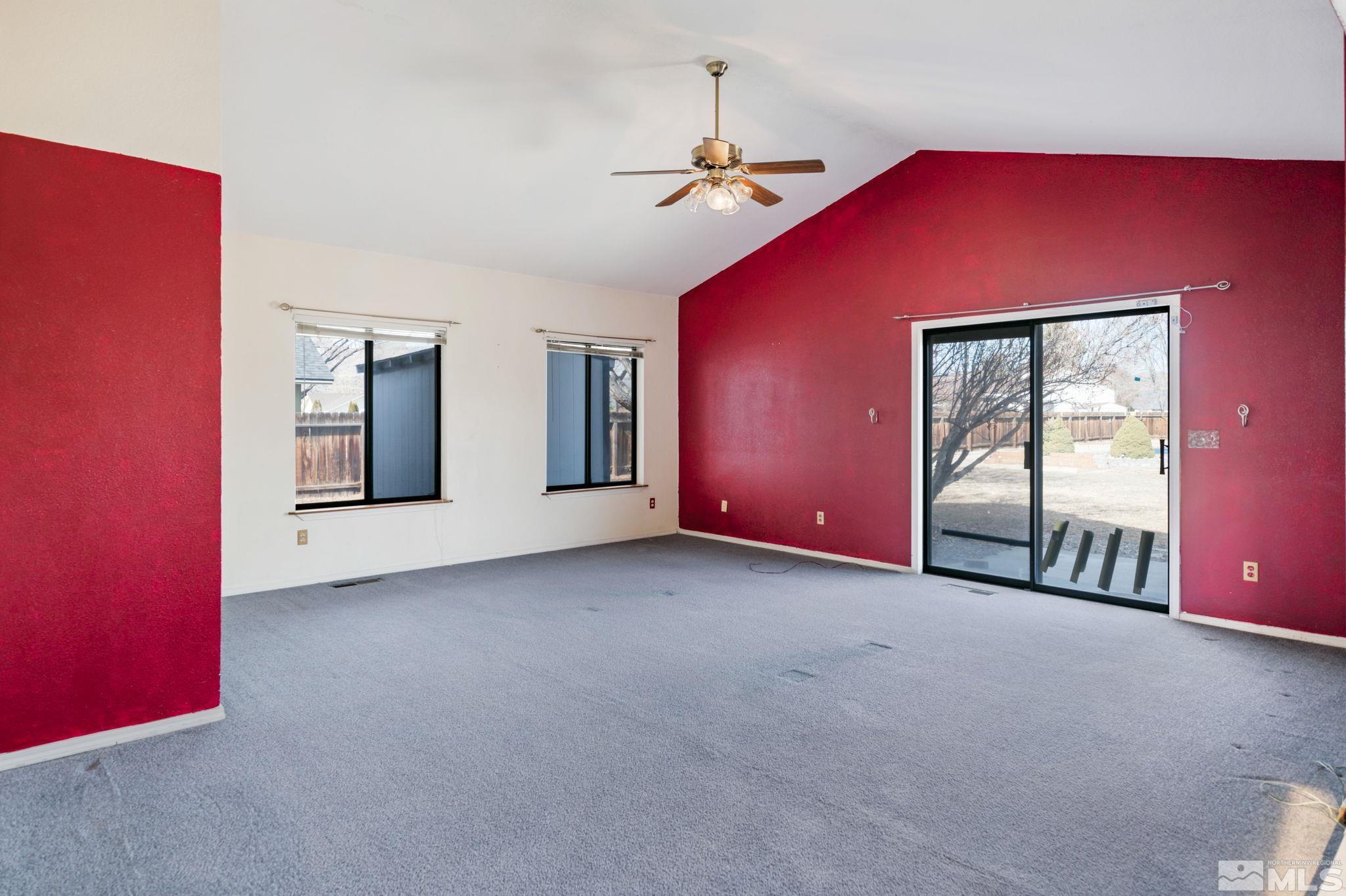 665 Aswan St Property Photo 5