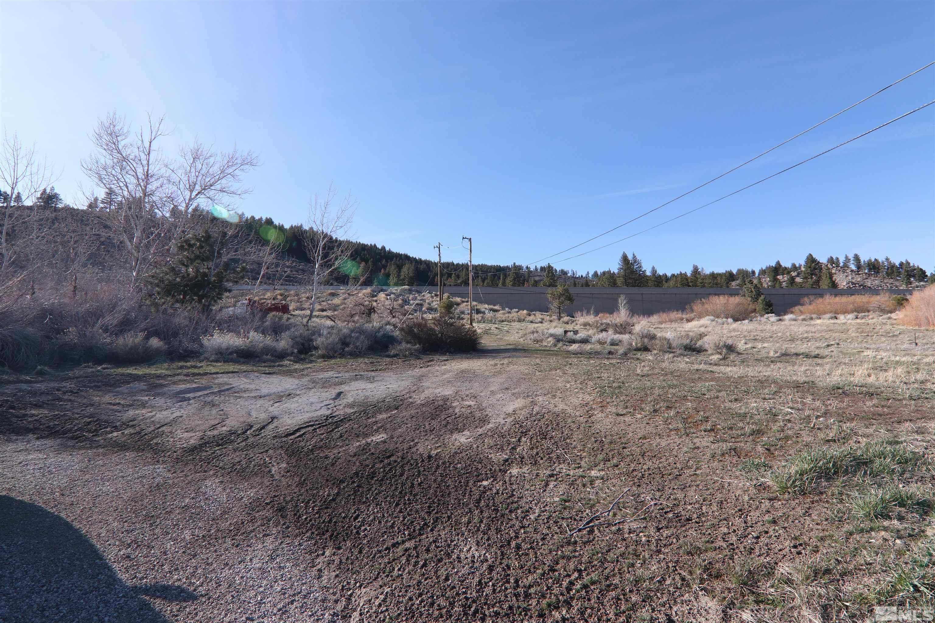 865&877 Us Highway 395 S Property Photo 6