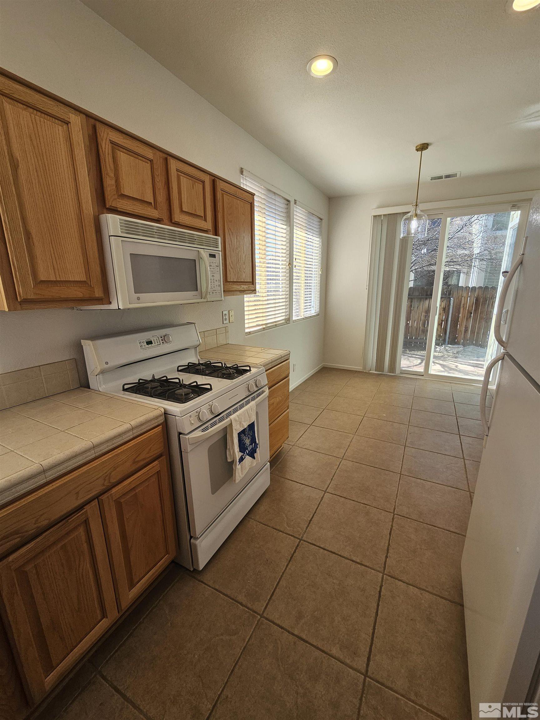 3657 Herons Landing Property Photo 8