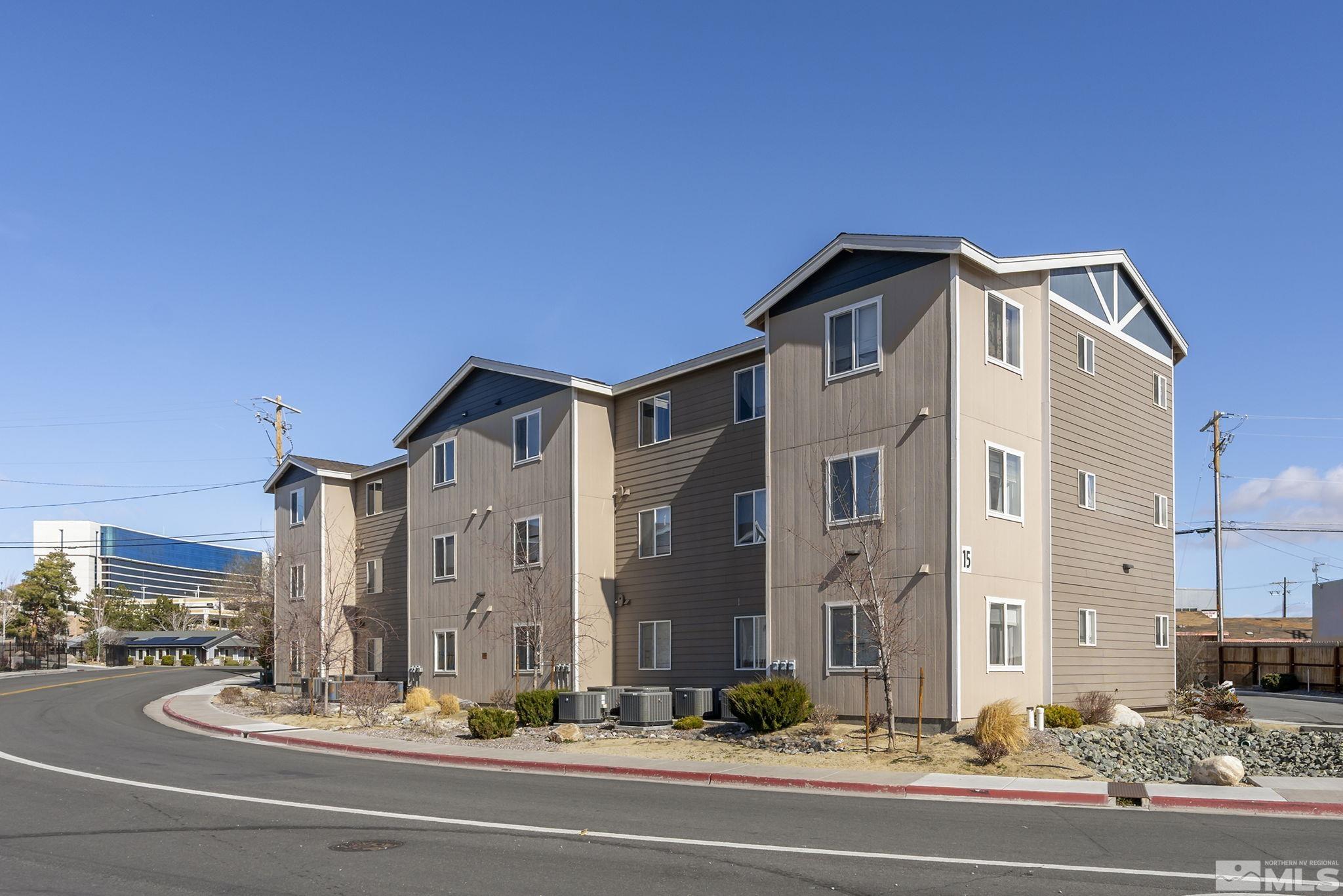 15 Gentry Way 12 Units Property Photo 1