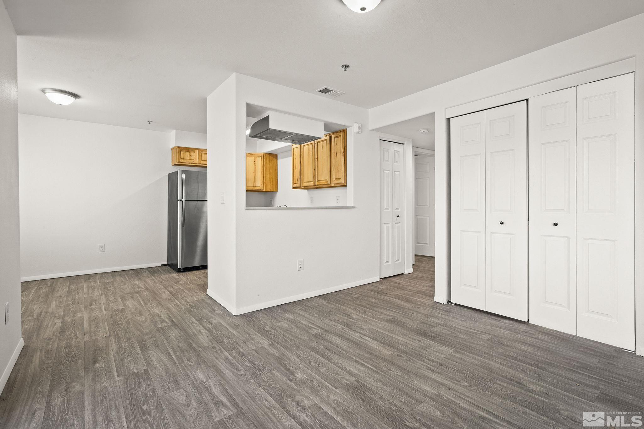 15 Gentry Way 12 Units Property Photo 8
