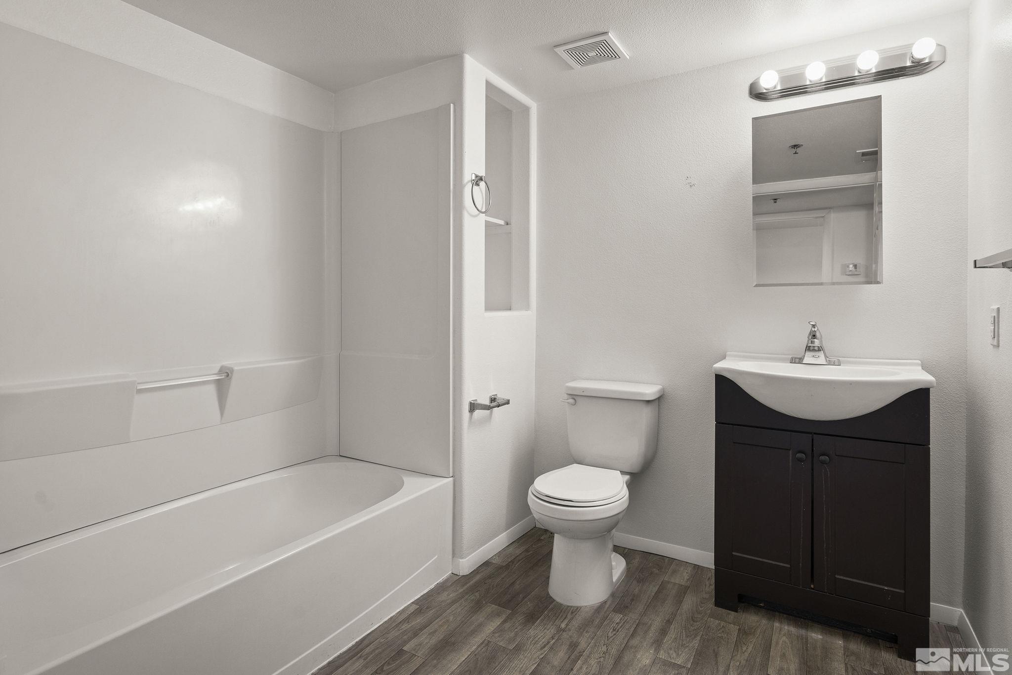 15 Gentry Way 12 Units Property Photo 18