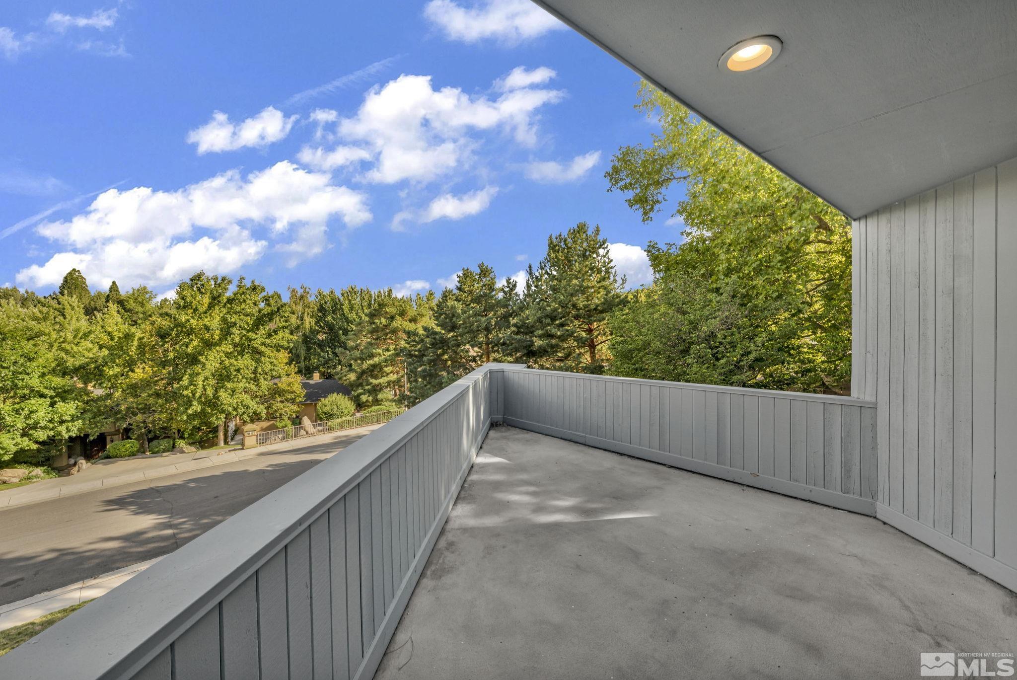 2115 Brooksboro Circle Property Photo 32