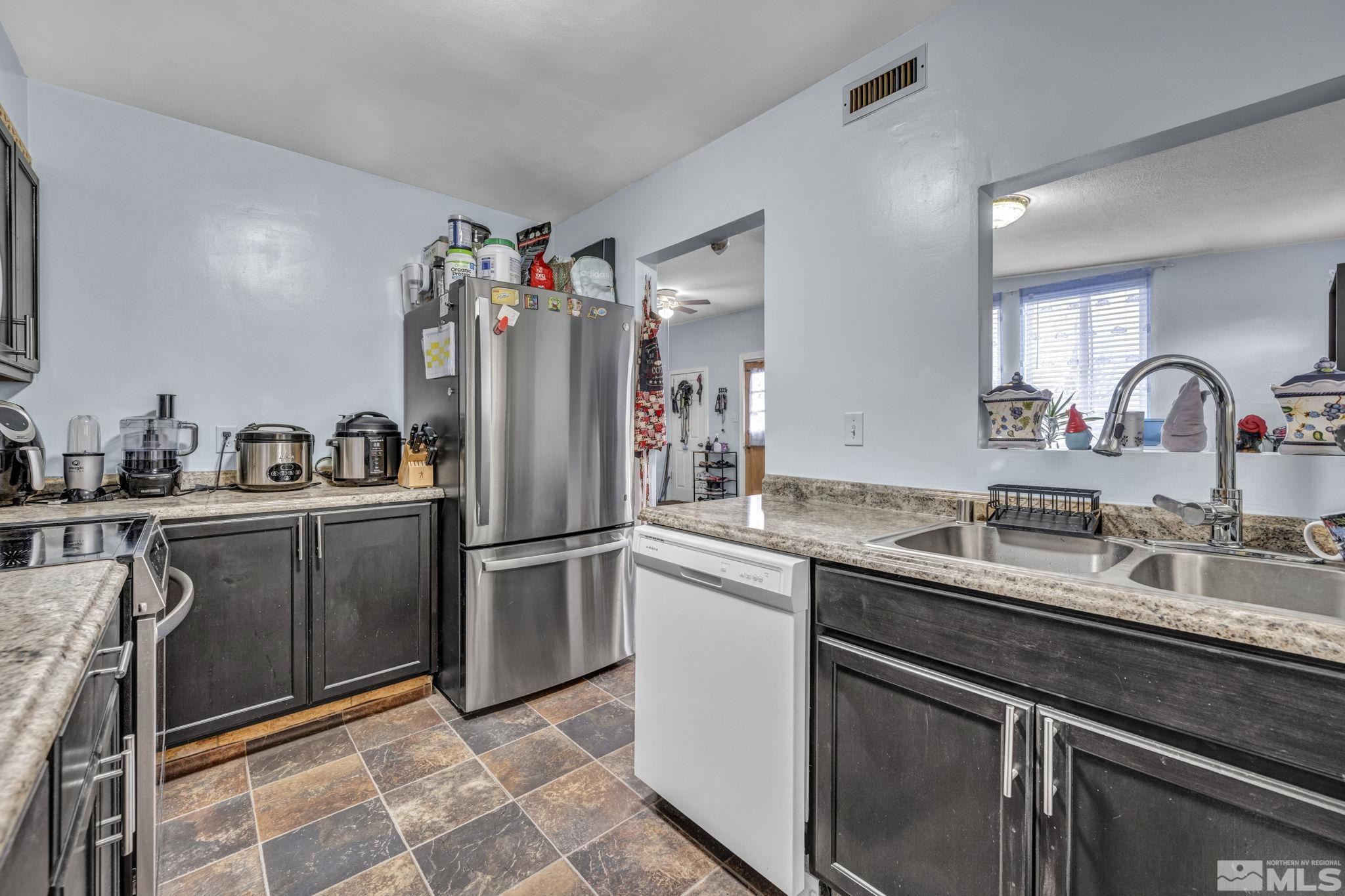 11751 Green Mountain St Property Photo 13