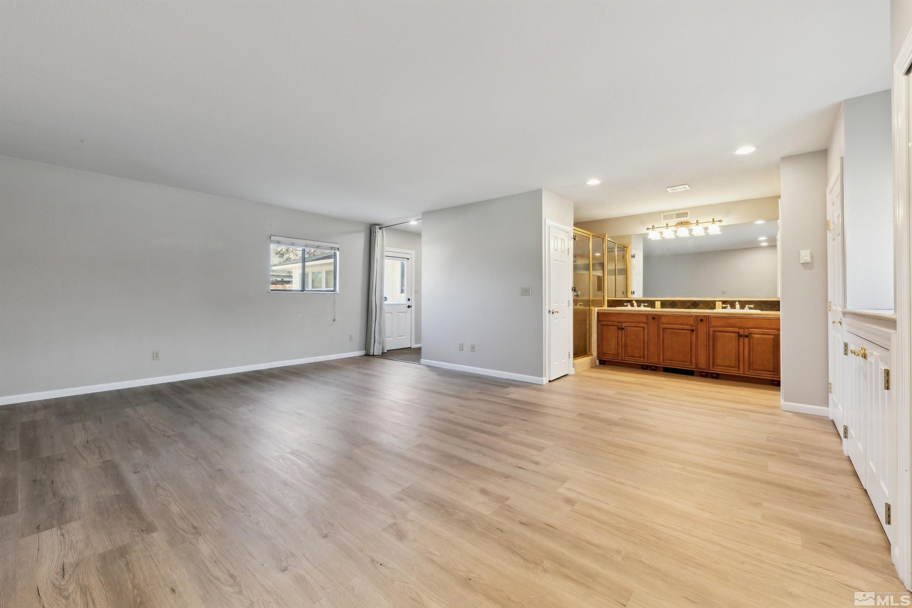 1599 Lucerne Property Photo 27