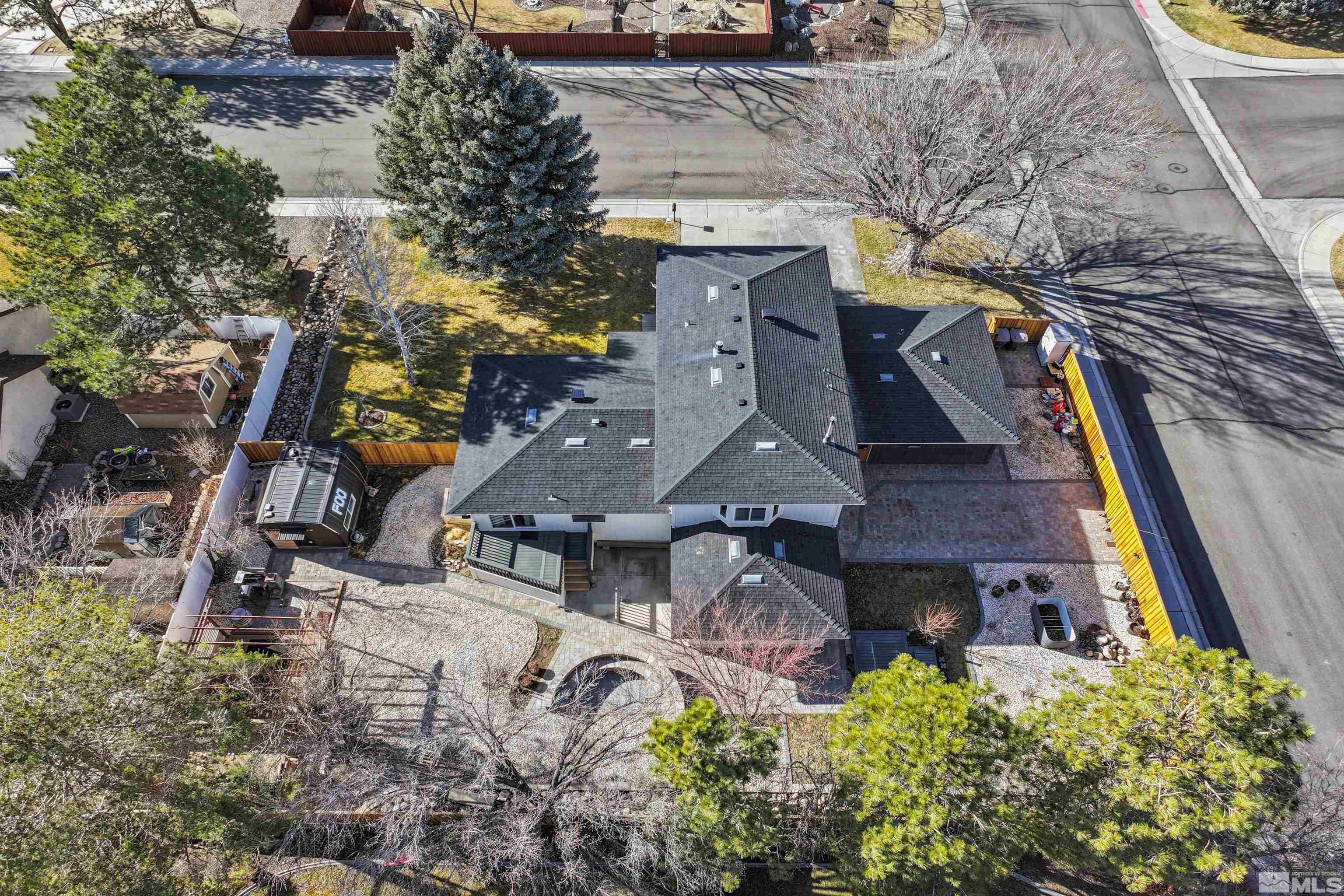 1599 Lucerne Property Photo 33