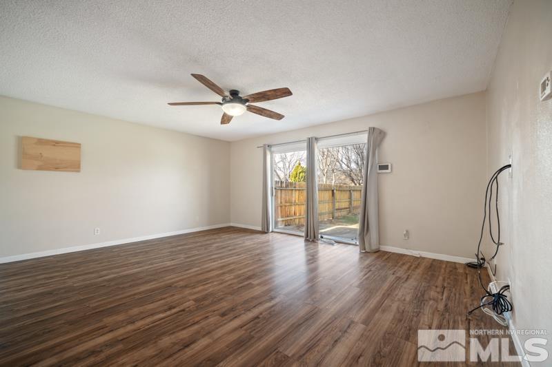 2 E Devere Way Property Photo 9