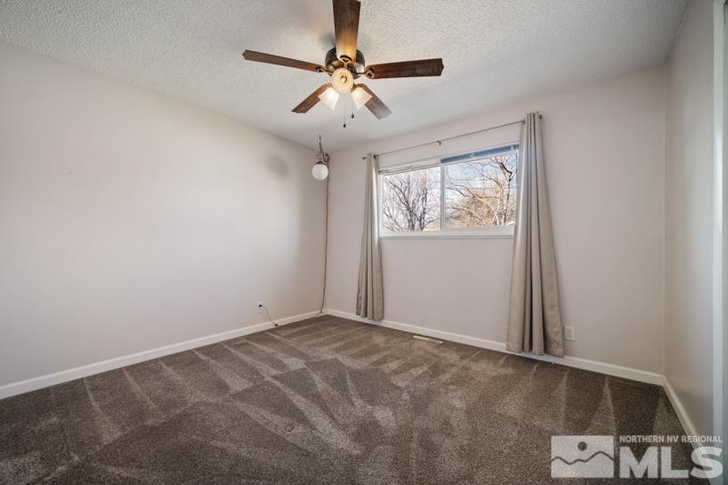 2 E Devere Way Property Photo 25