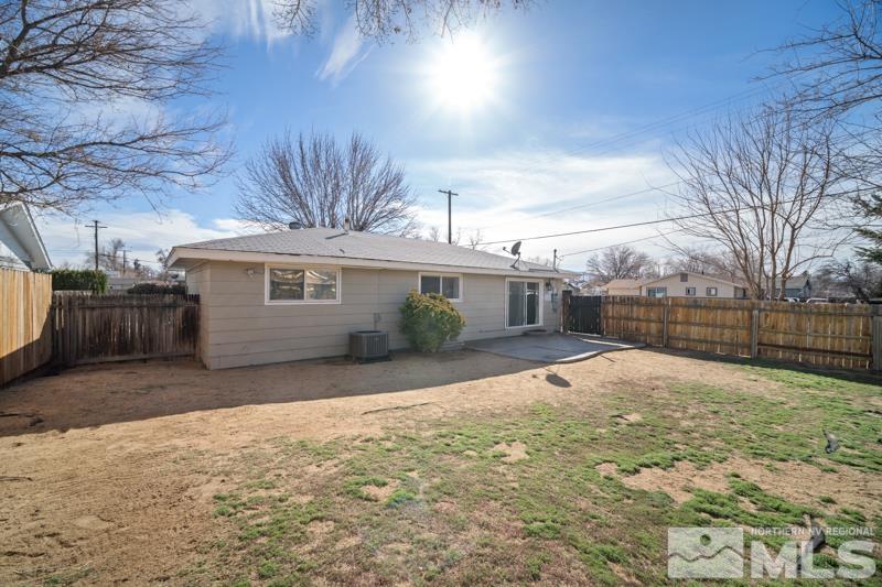 2 E Devere Way Property Photo 35