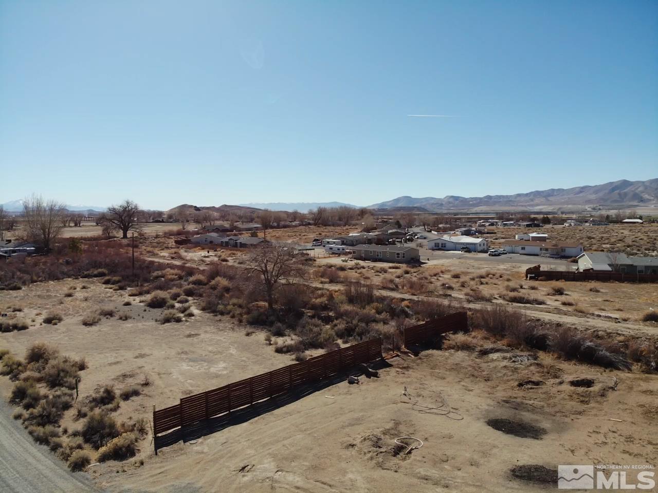 21 Calico Hills Property Photo 4