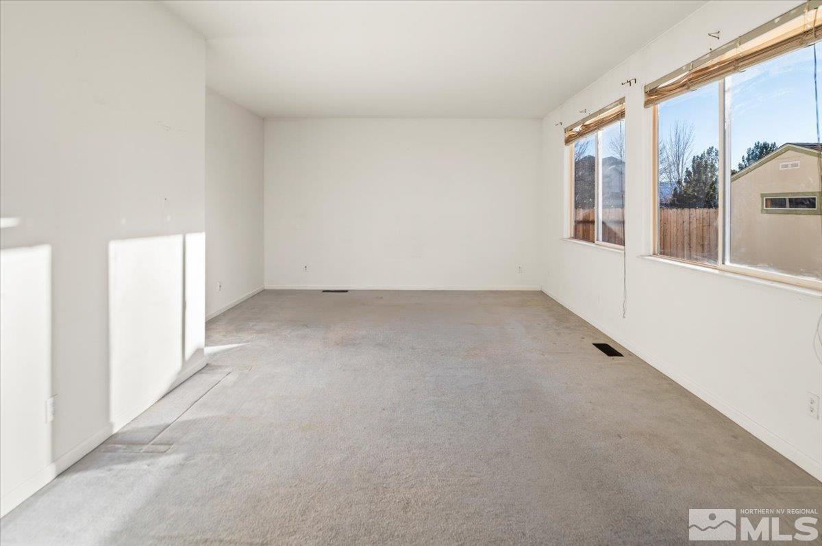 2081 Red Leaf Ct. Property Photo 15