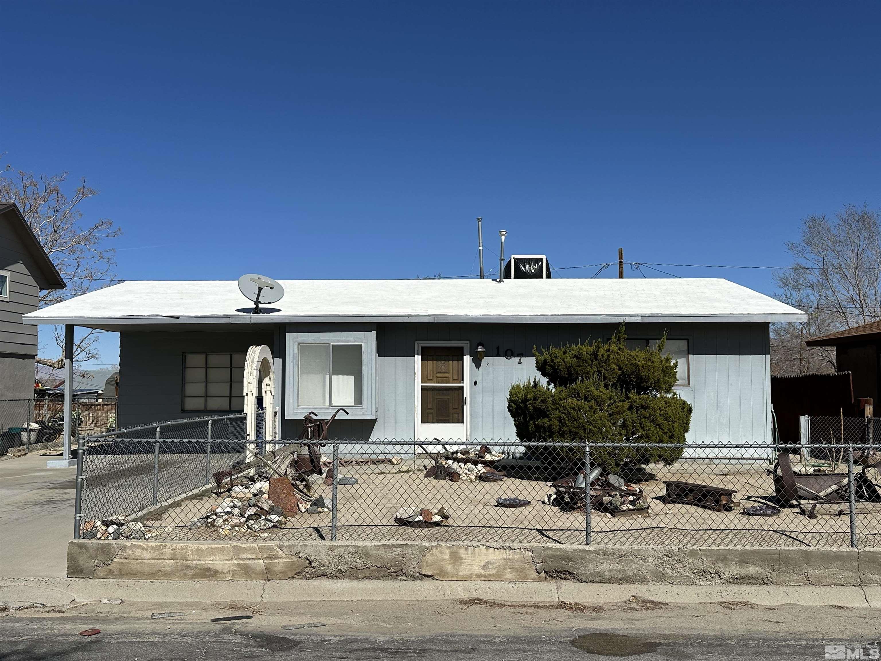 107 Harrison St Property Photo 1
