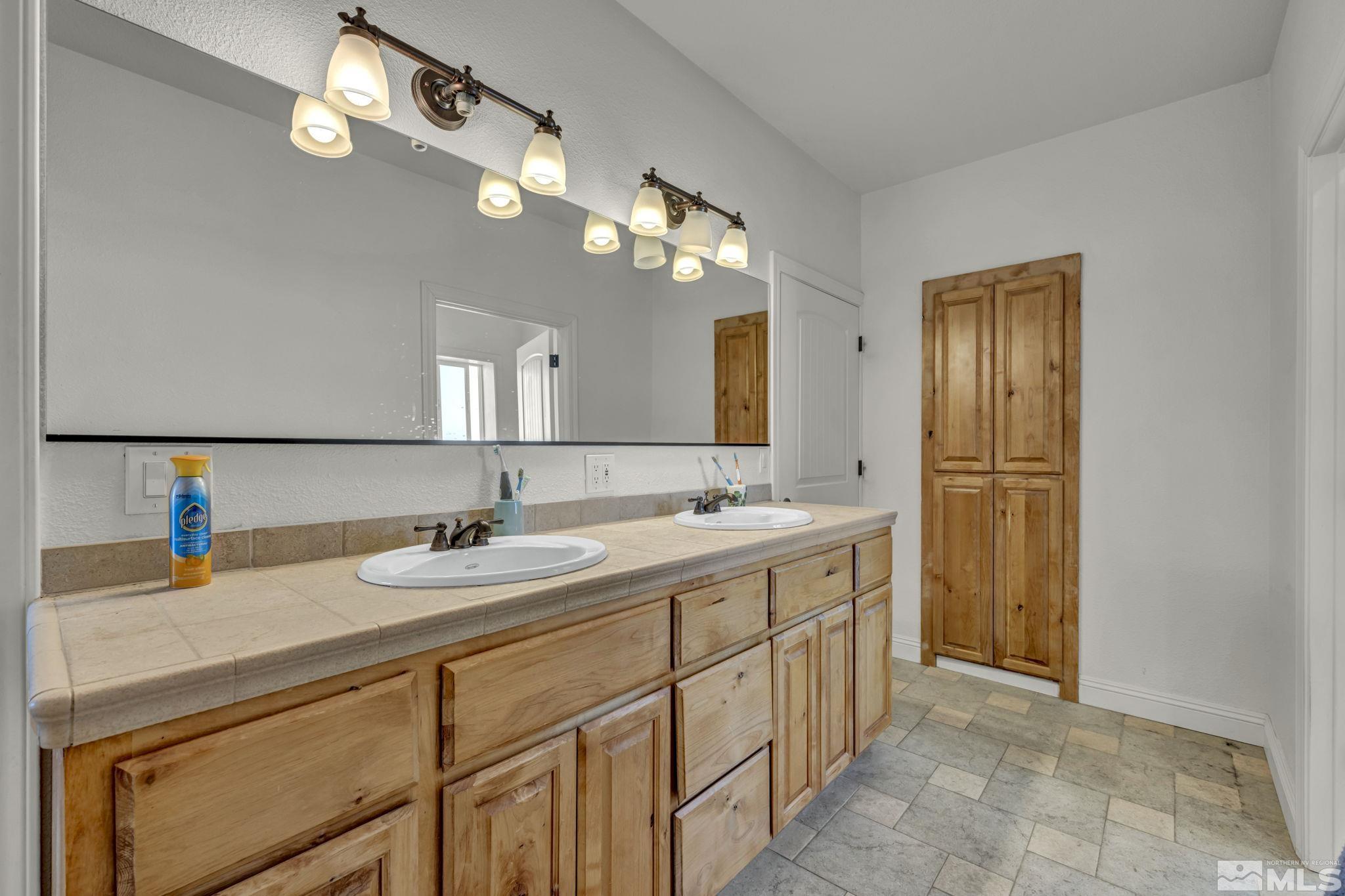 1720 N Benton Road Property Photo 23