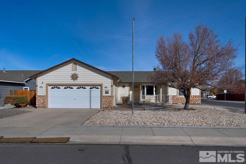 984 Julia Lane Property Photo