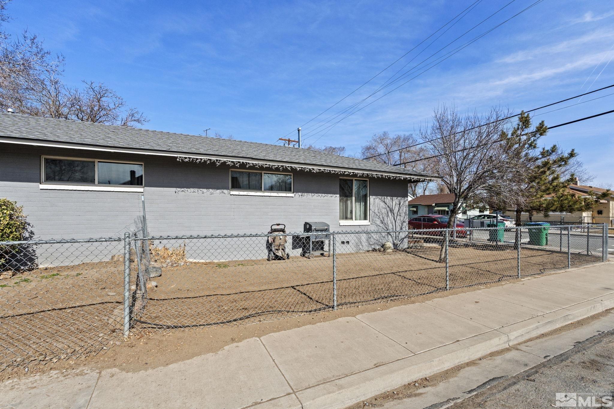 803 10th St Property Photo 19