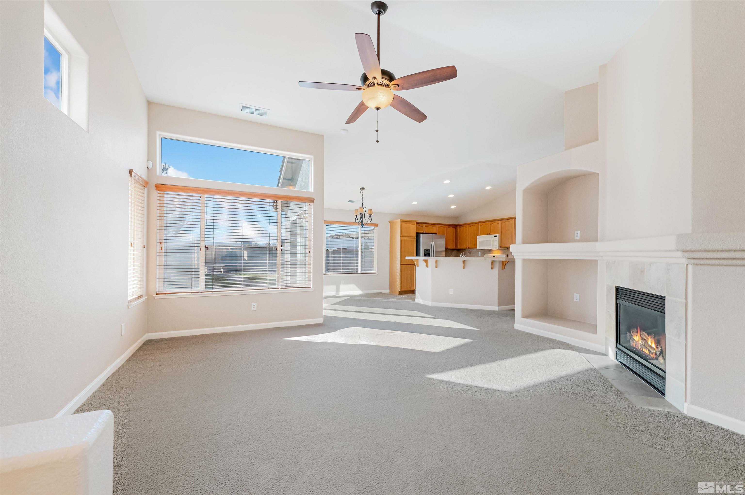 1595 Canyonlands Ct Property Photo 8