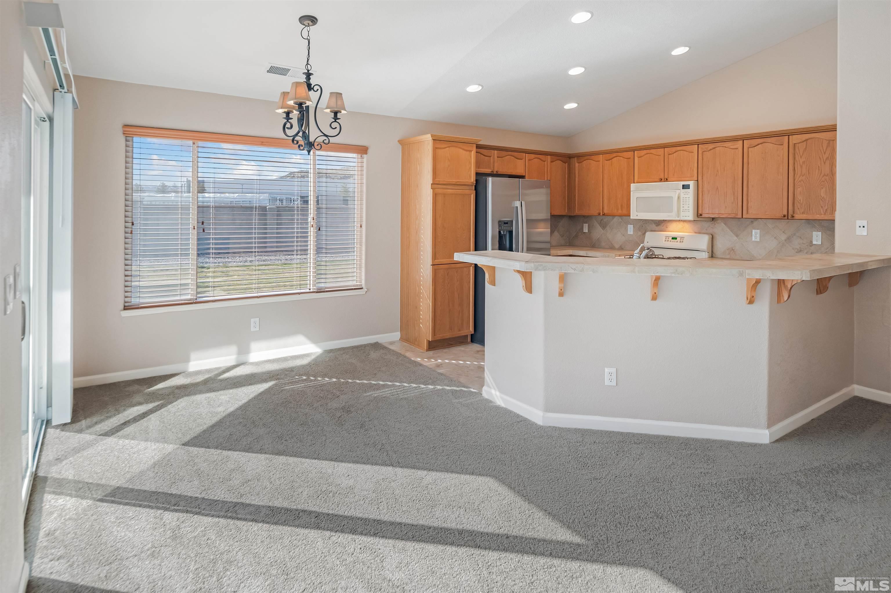 1595 Canyonlands Ct Property Photo 10
