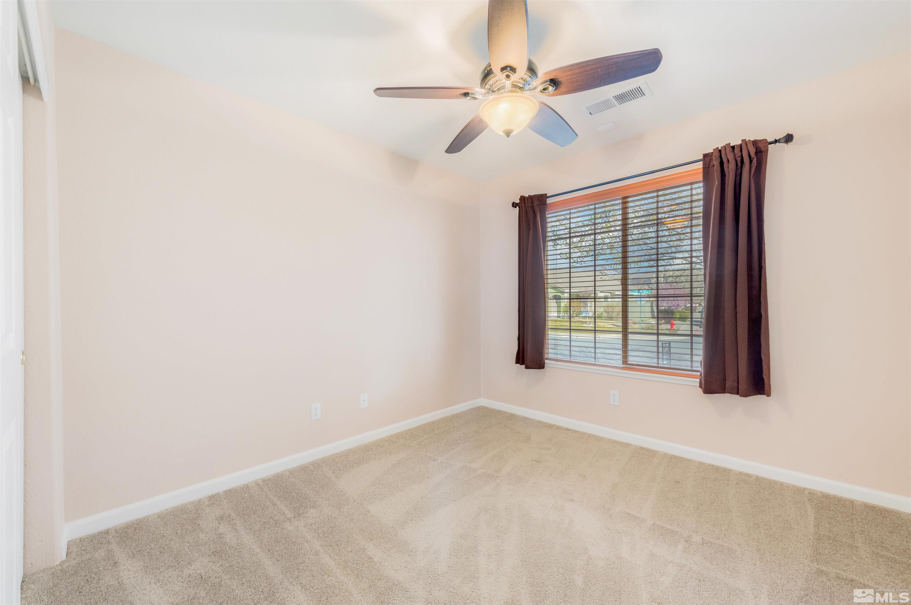 1595 Canyonlands Ct Property Photo 18