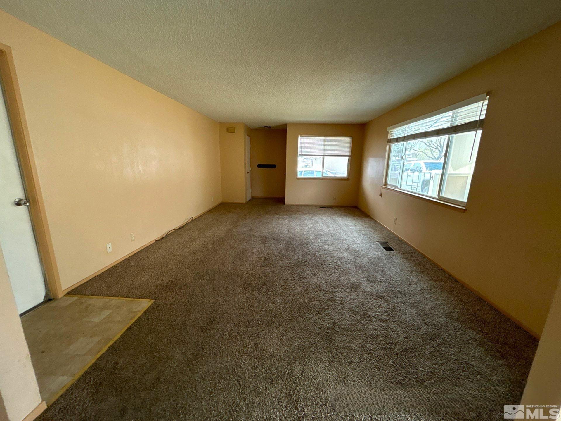 1170 Goldfield Ave Property Photo 2