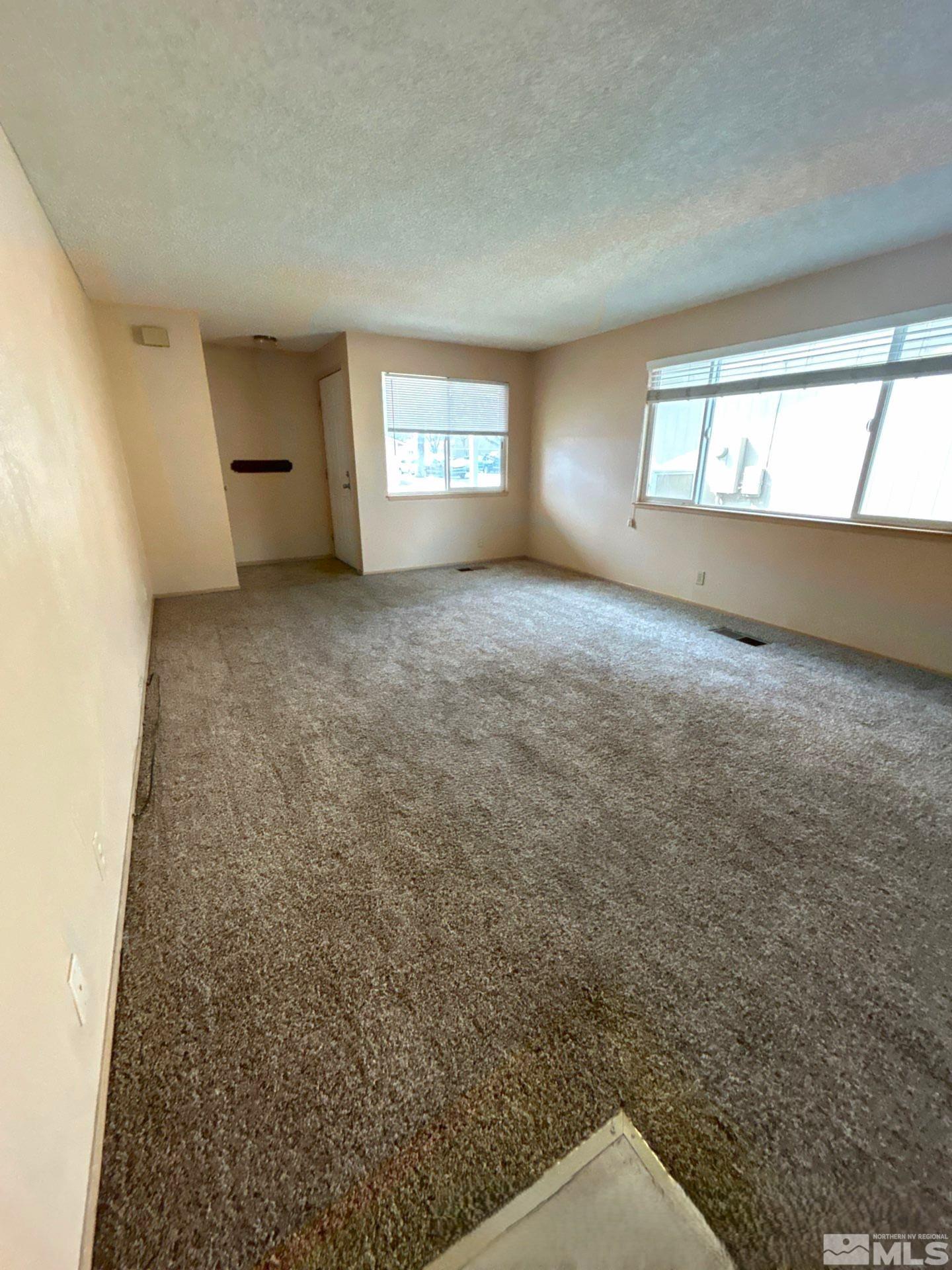 1170 Goldfield Ave Property Photo 3