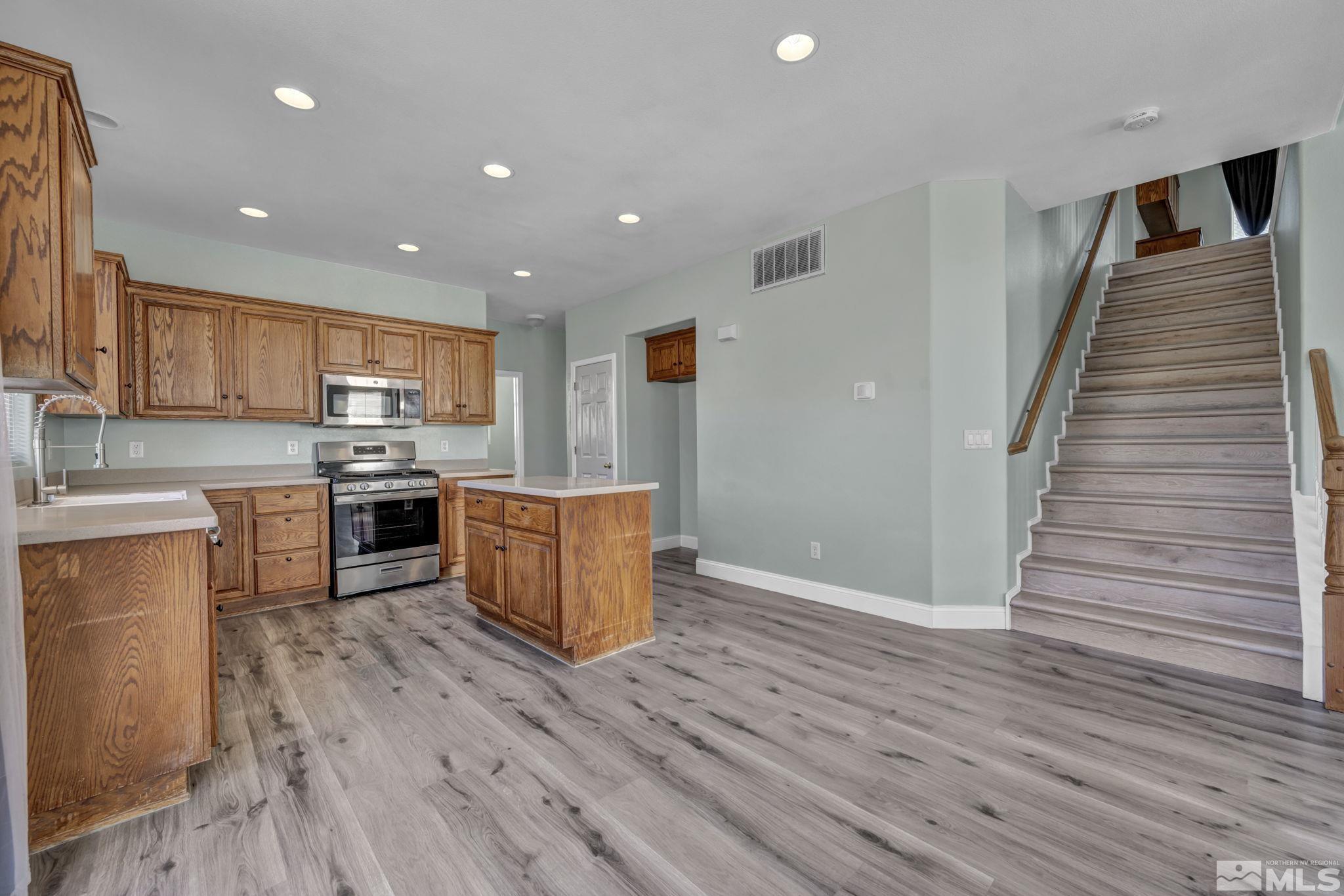 2641 Venezia Dr Property Photo 7