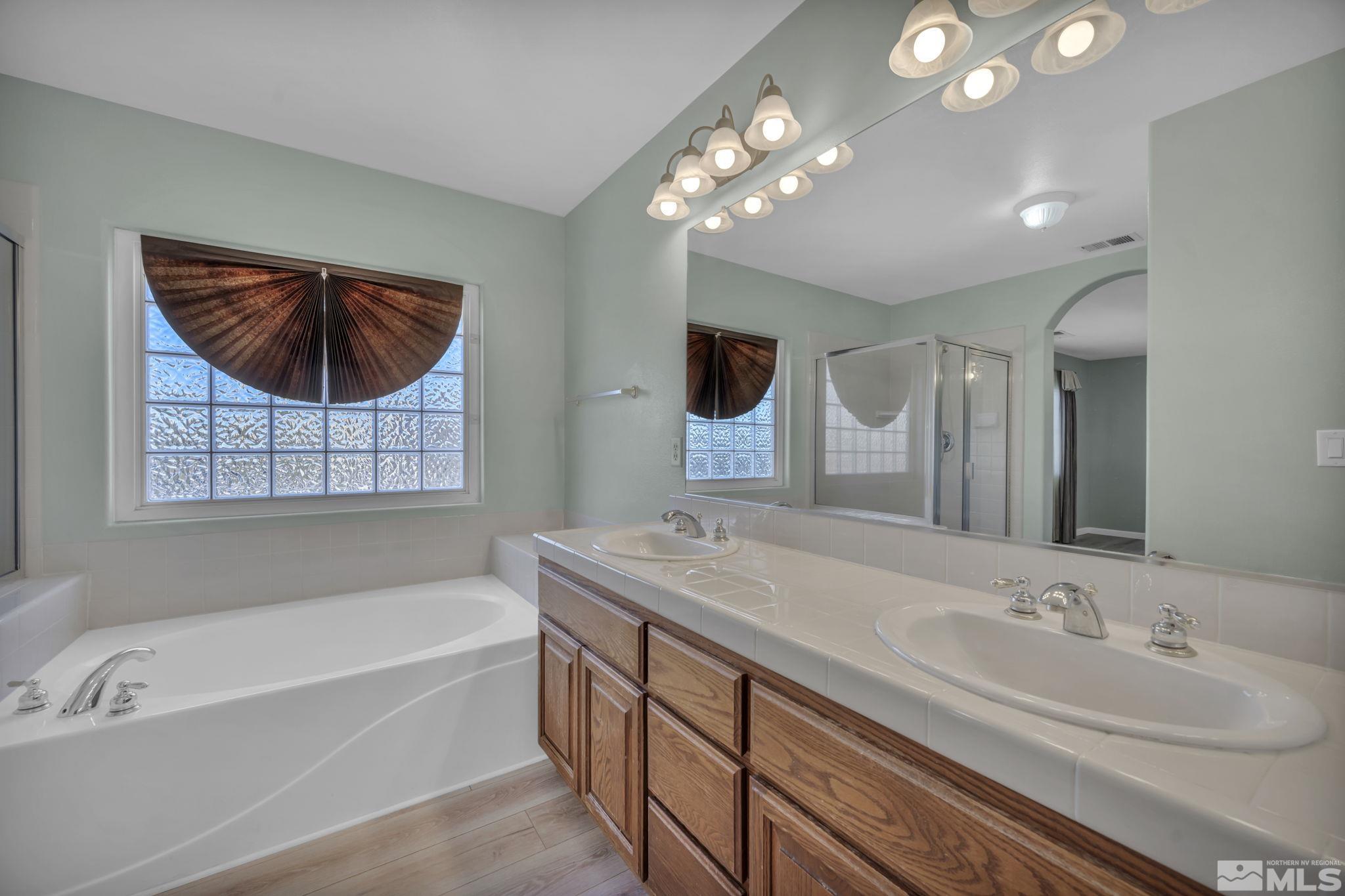 2641 Venezia Dr Property Photo 21
