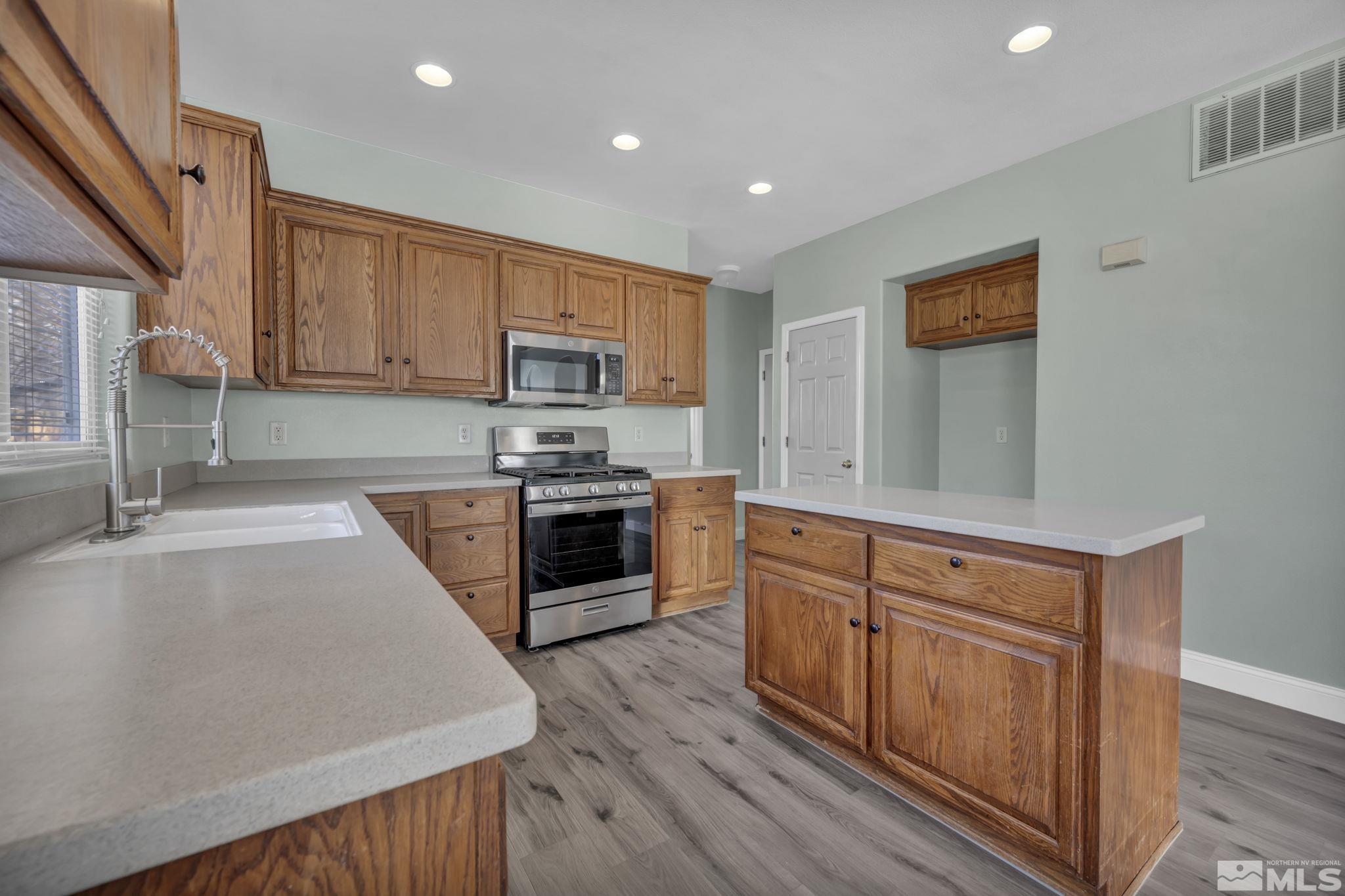 2641 Venezia Drive Property Photo 8