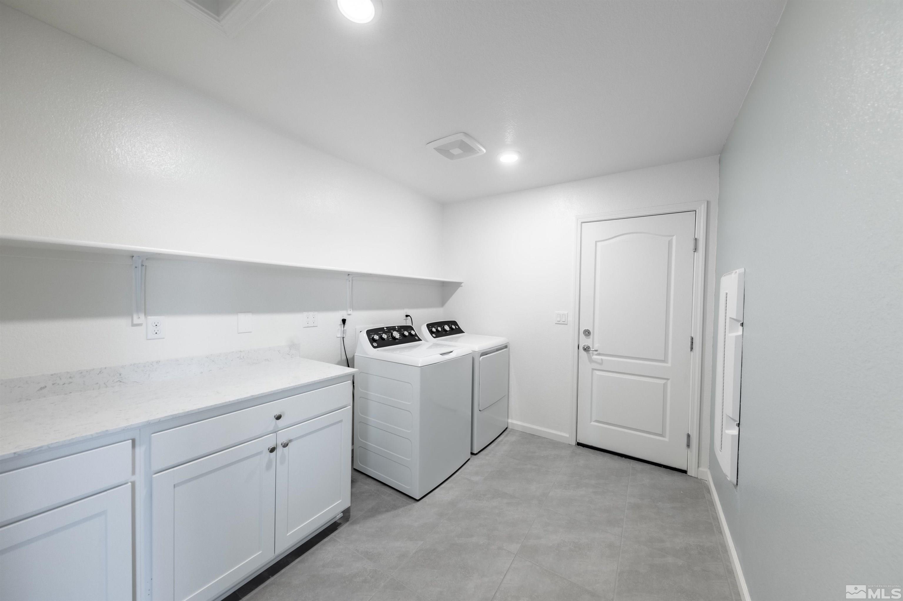 341 Moab Court Property Photo 16