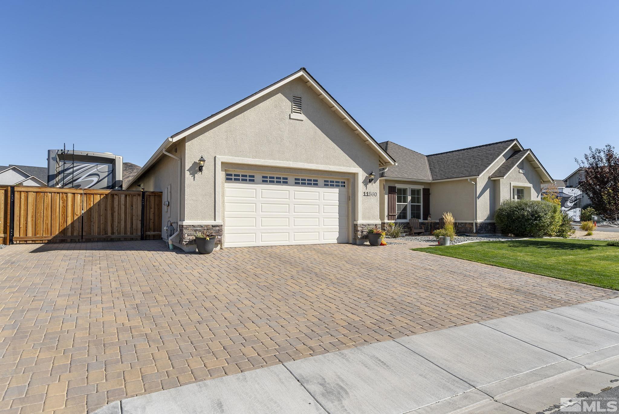 11560 Sage Wind Street Property Photo 3