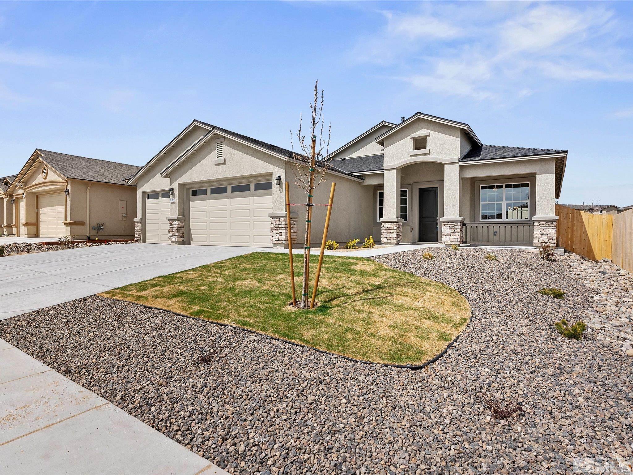 11007 Athabasca Dr Property Photo 3