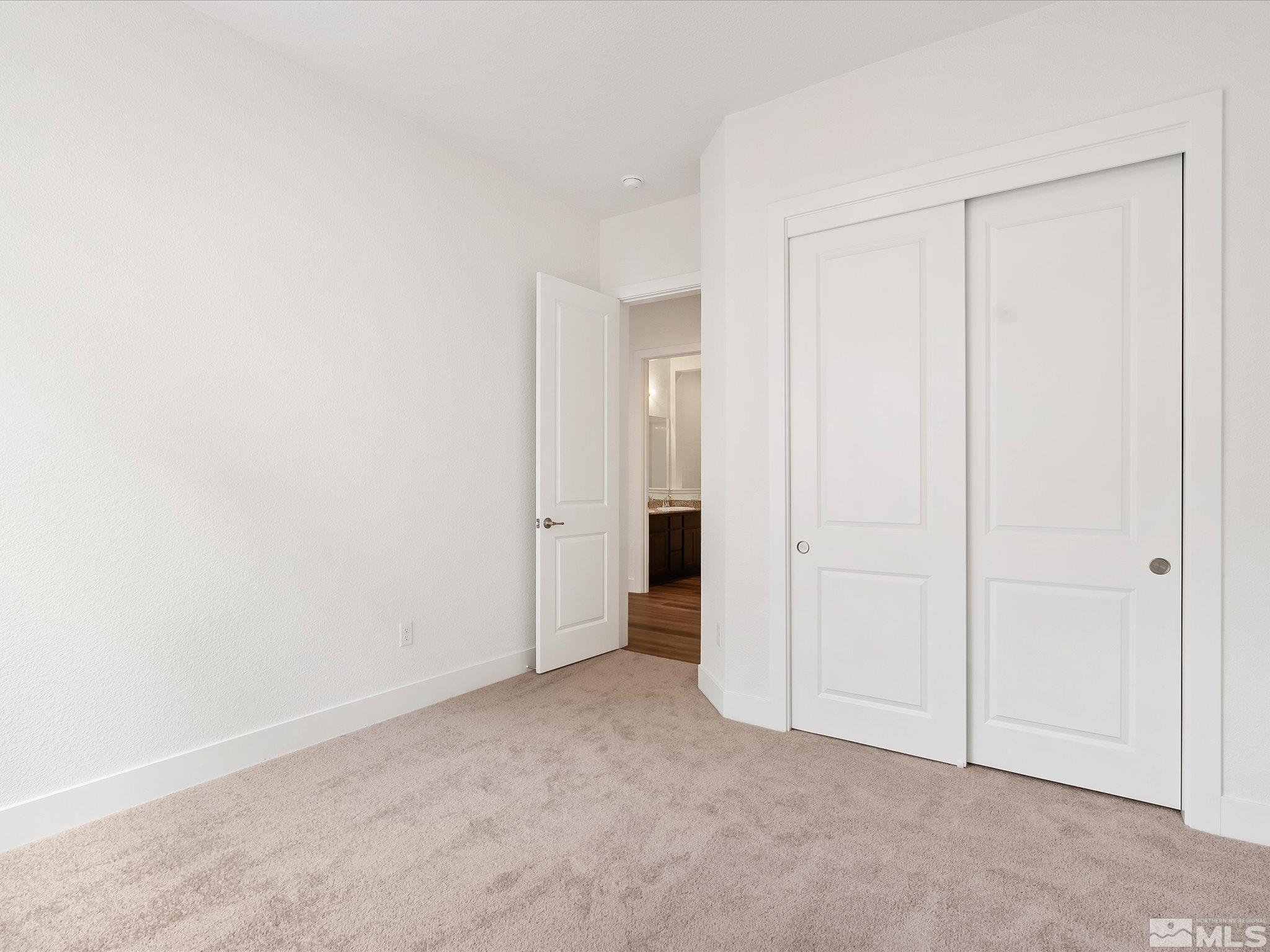 11007 Athabasca Dr Property Photo 17