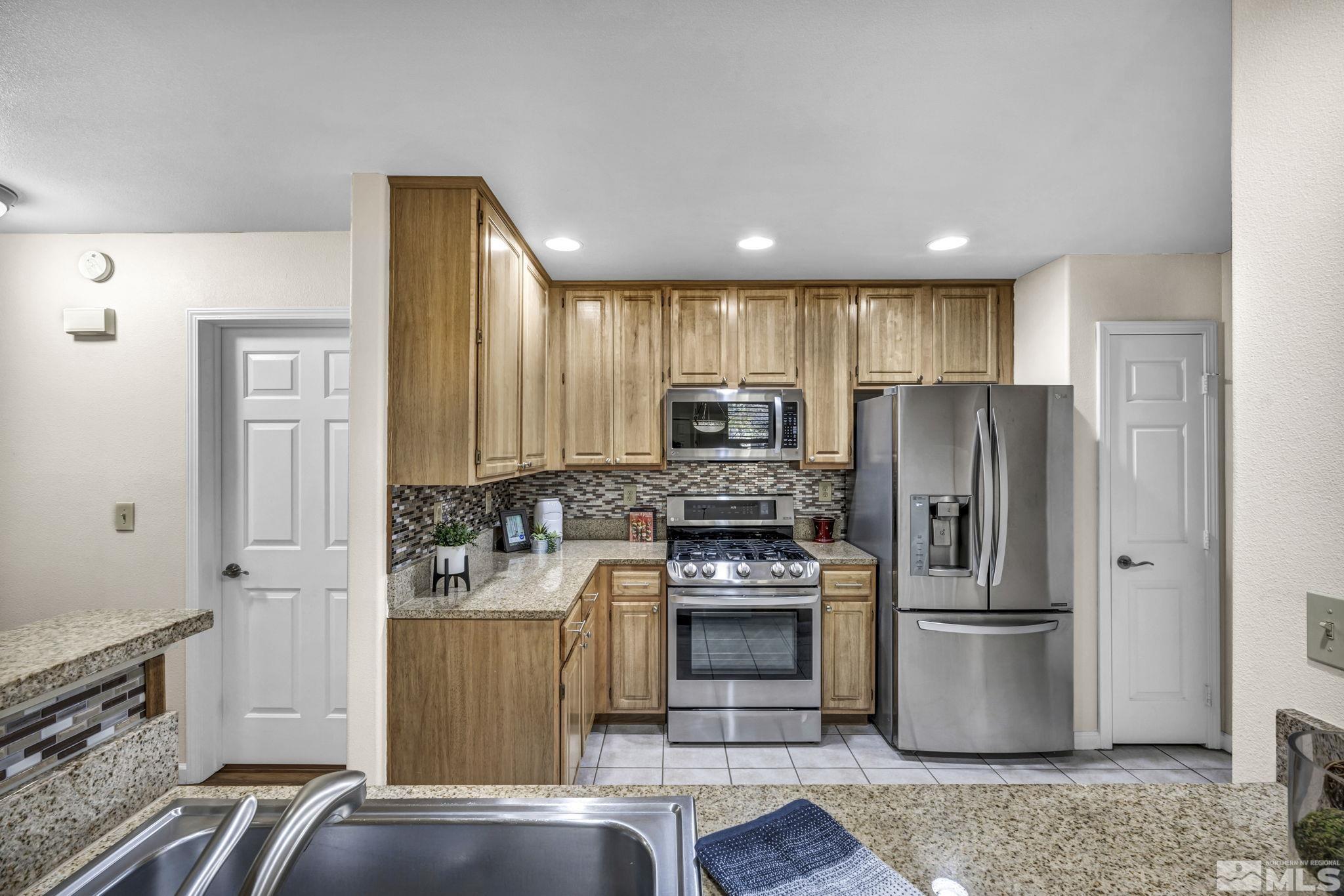 900 S Meadows Pkwy Apt 2411 Apt 2411 Property Photo 9