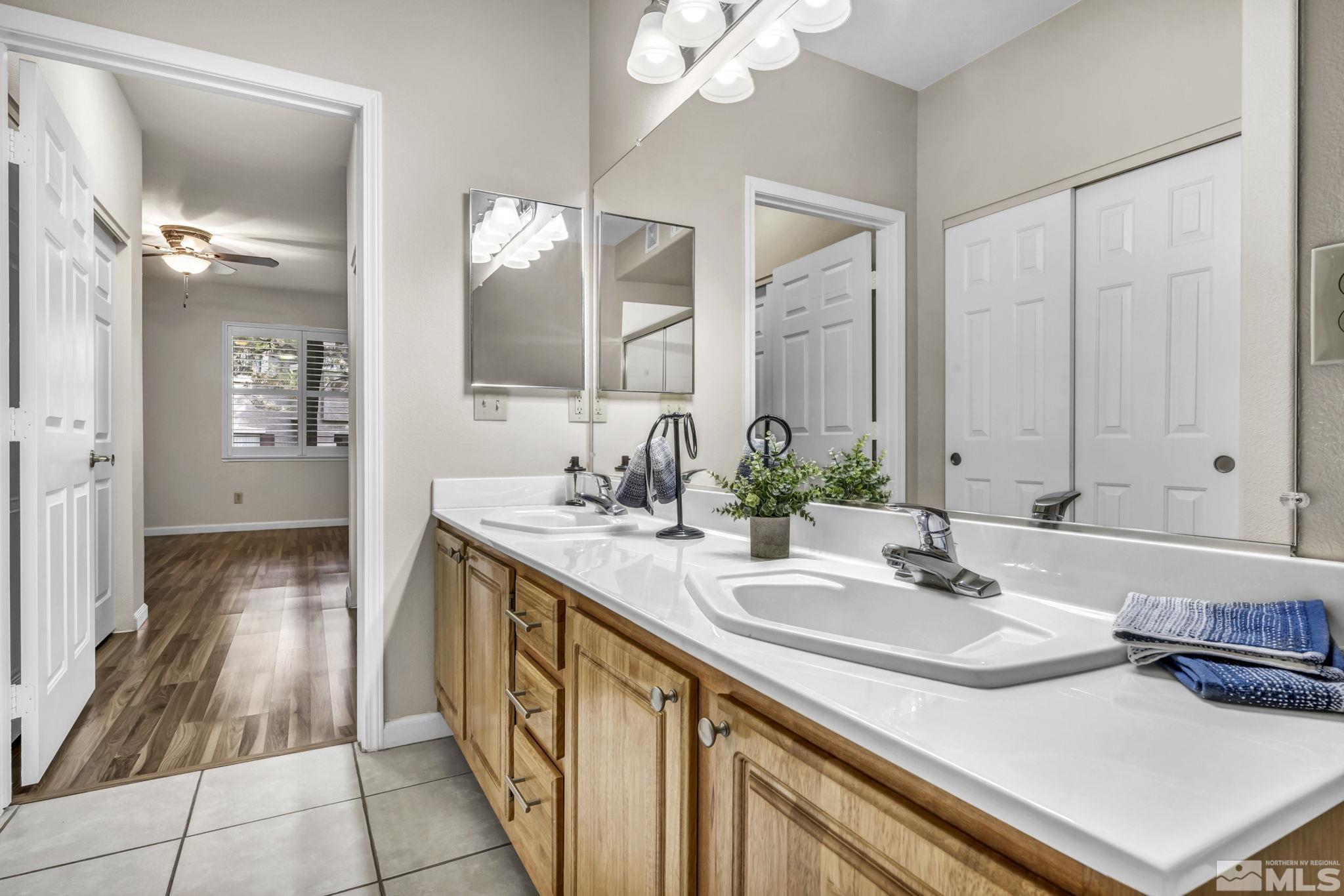 900 S Meadows Pkwy Apt 2411 Apt 2411 Property Photo 17