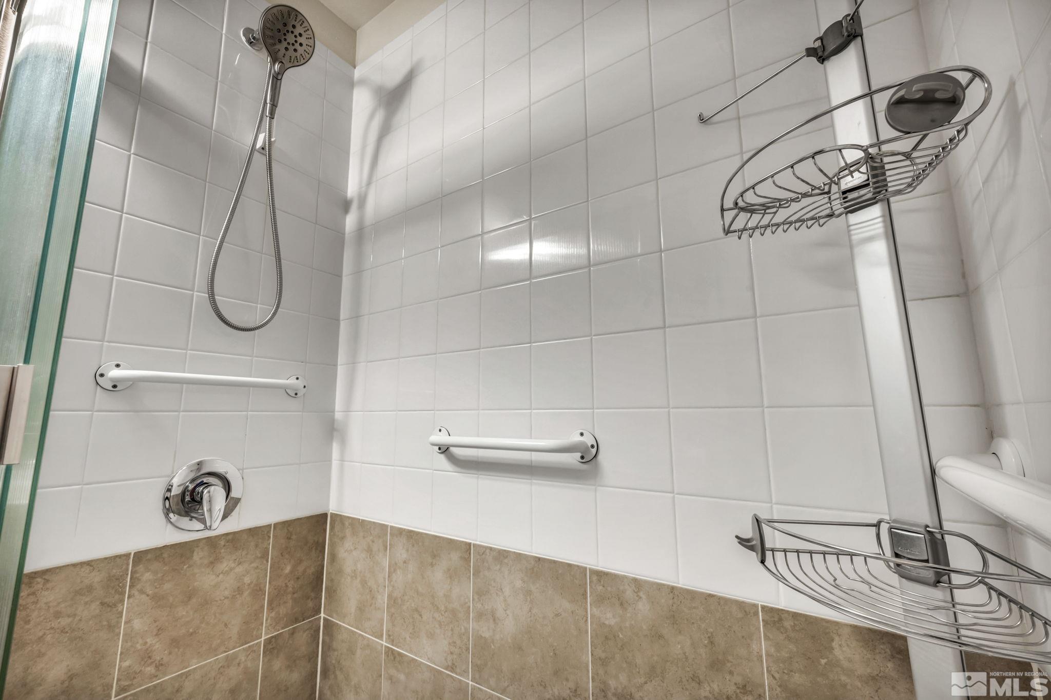 900 S Meadows Pkwy Apt 2411 Apt 2411 Property Photo 26