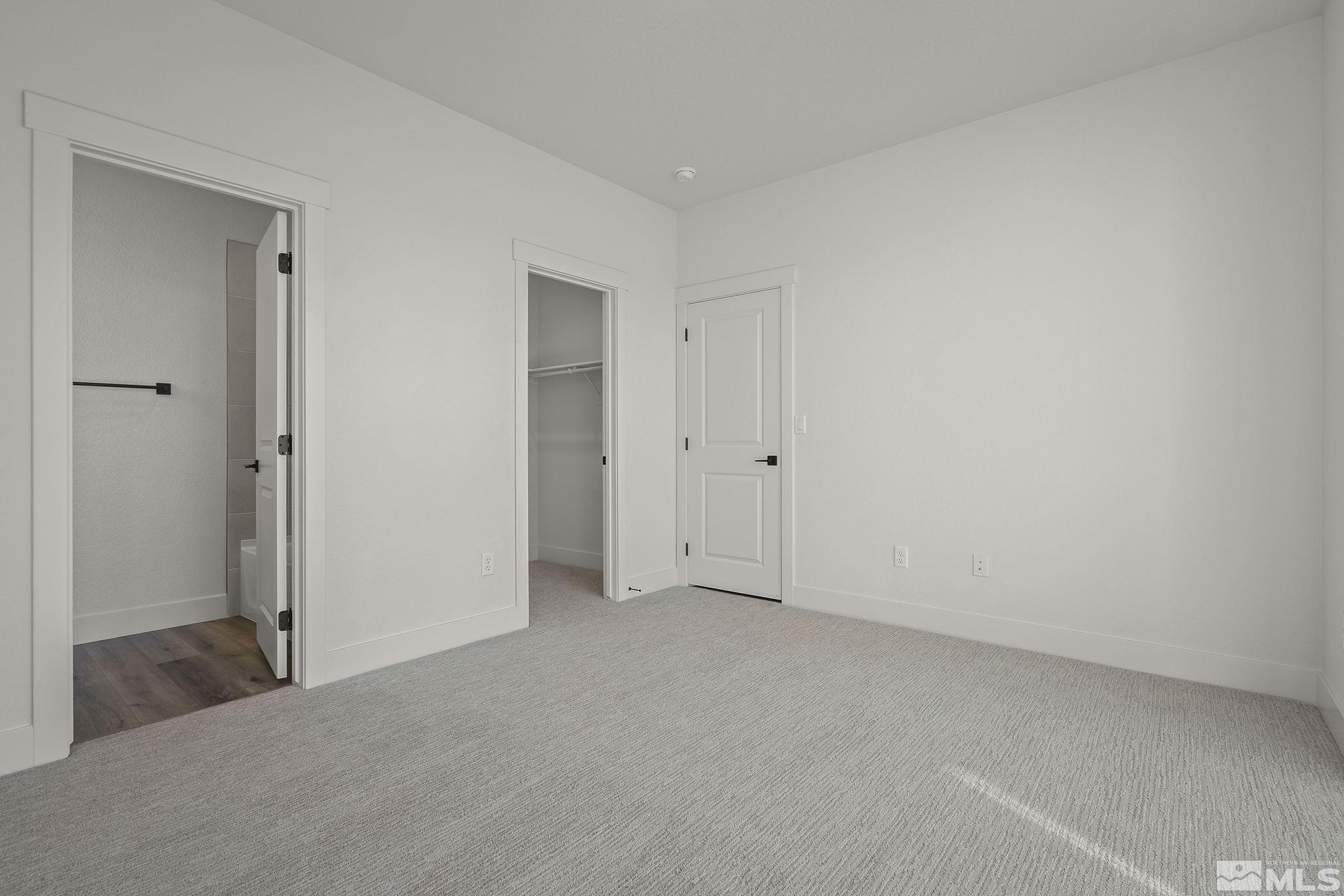 1212 Grove Street Property Photo 7