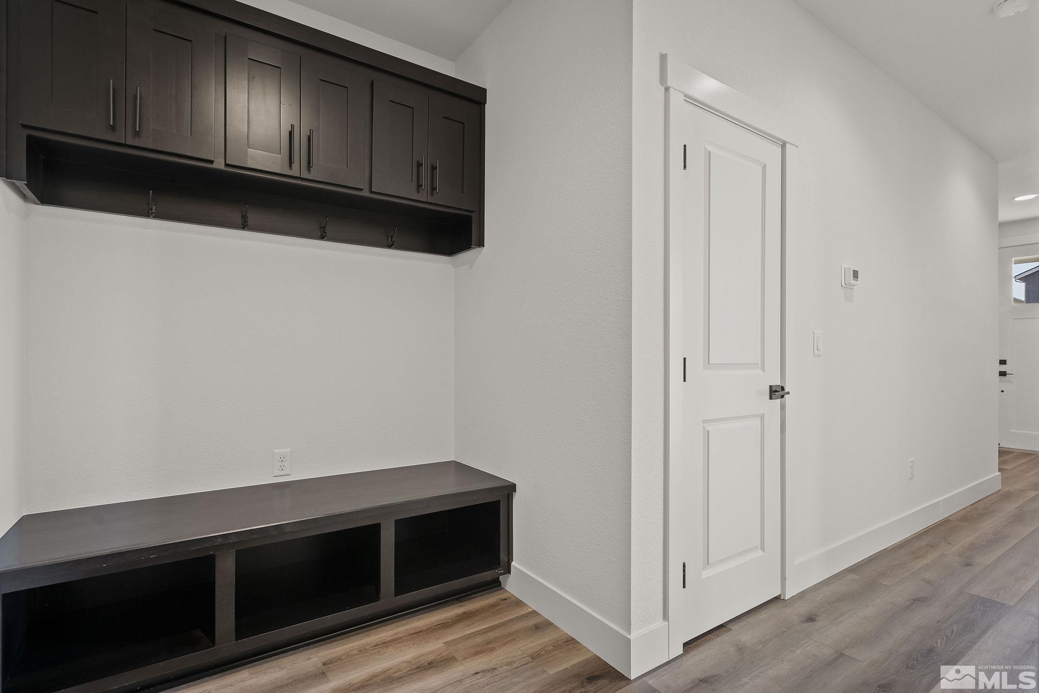 1212 Grove Street Property Photo 15