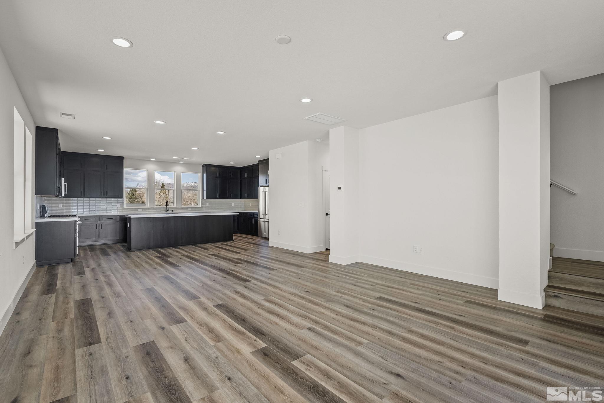 1212 Grove Street Property Photo 20