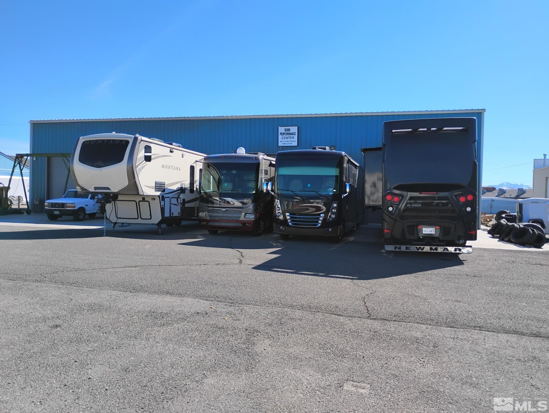 1417 Industrial Way Property Photo 4