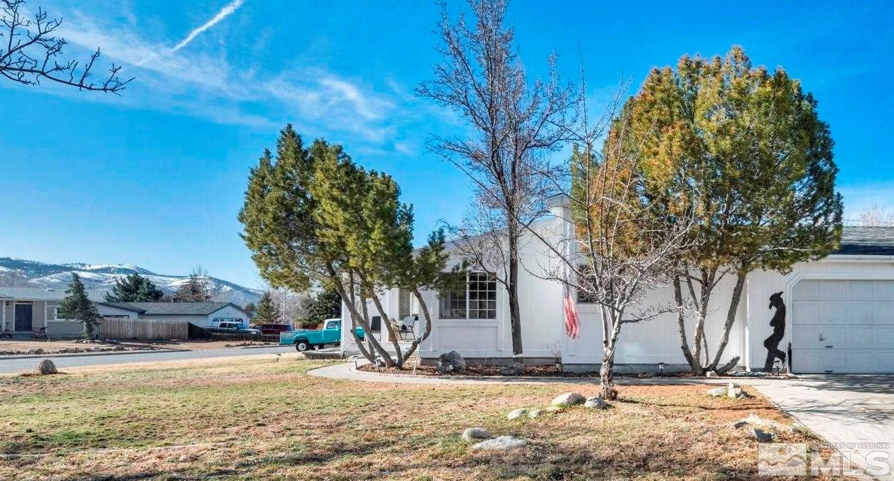 17345 Sunbird Lane Property Photo 1