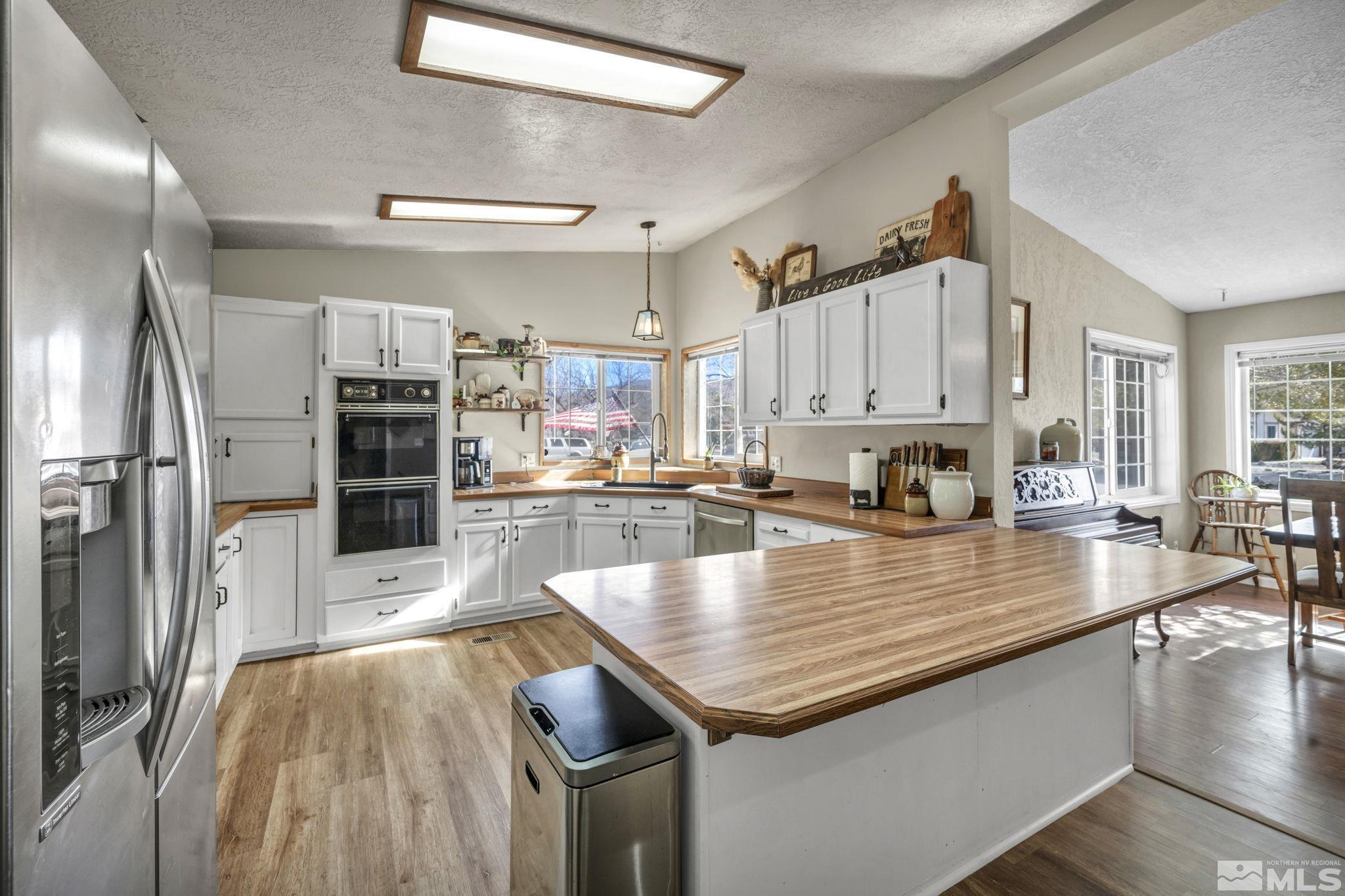 17345 Sunbird Lane Property Photo 12