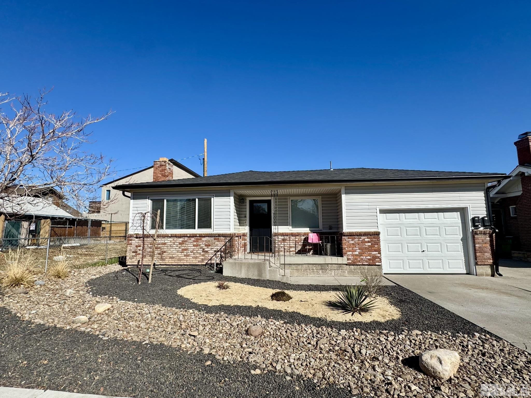 421 Thoma Property Photo