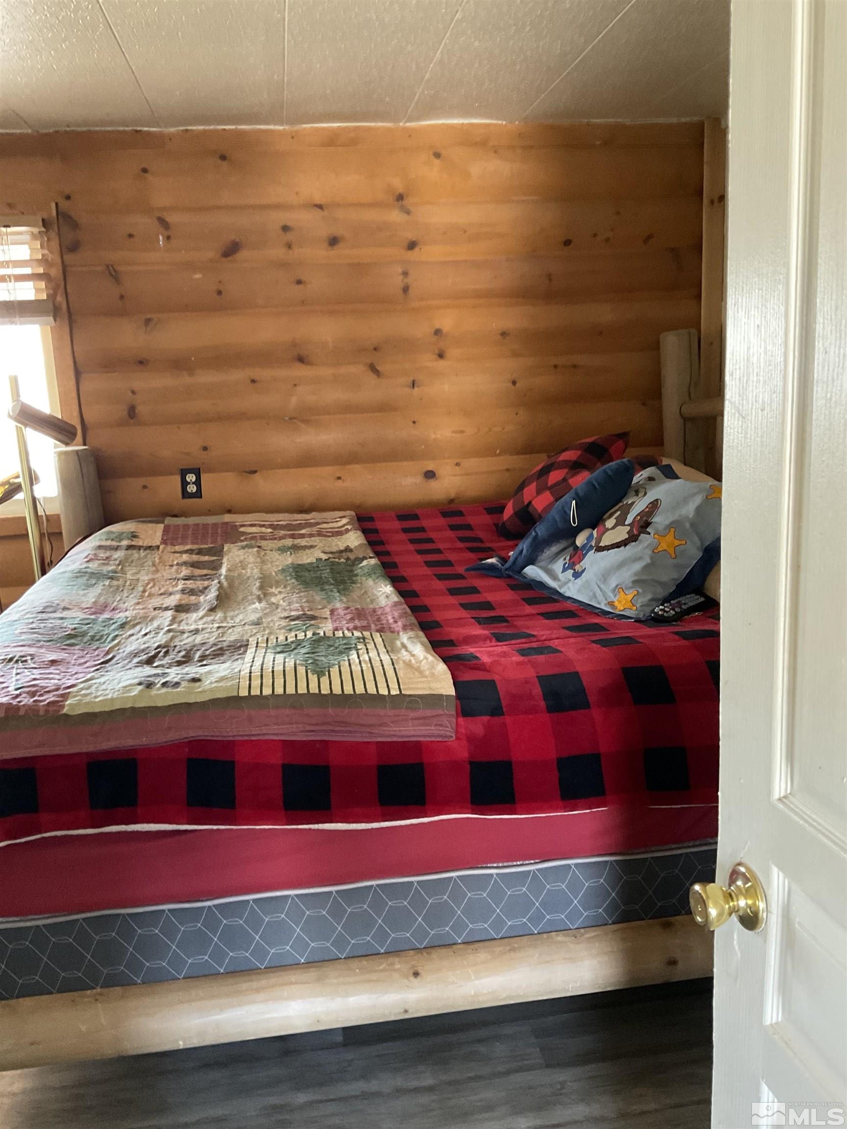 7815 Iroquois Trail Property Photo 8