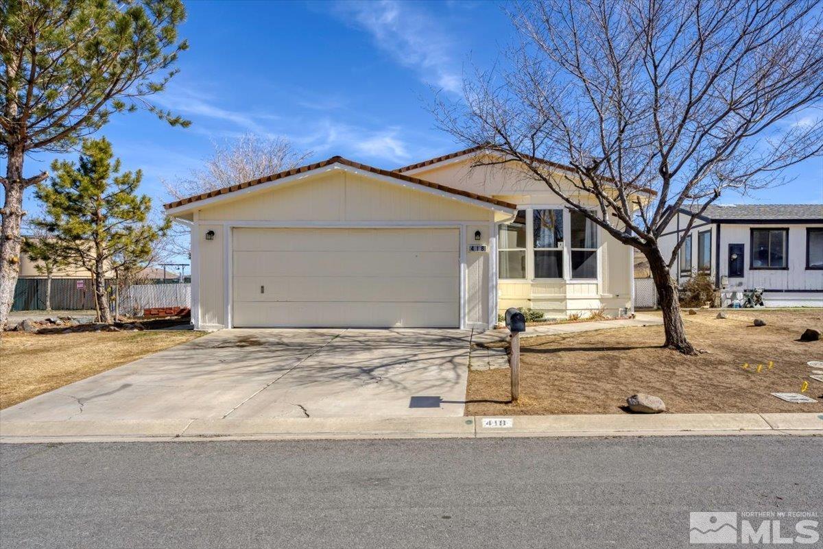 418 Rue De La Rouge Property Photo